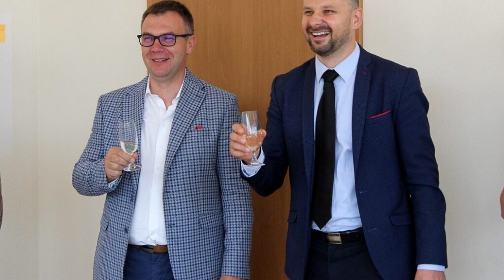 Okładka artykułu: Automatyzacja wkracza do drukarni etykiet — blog Printegy MIS dla drukarni etykiet